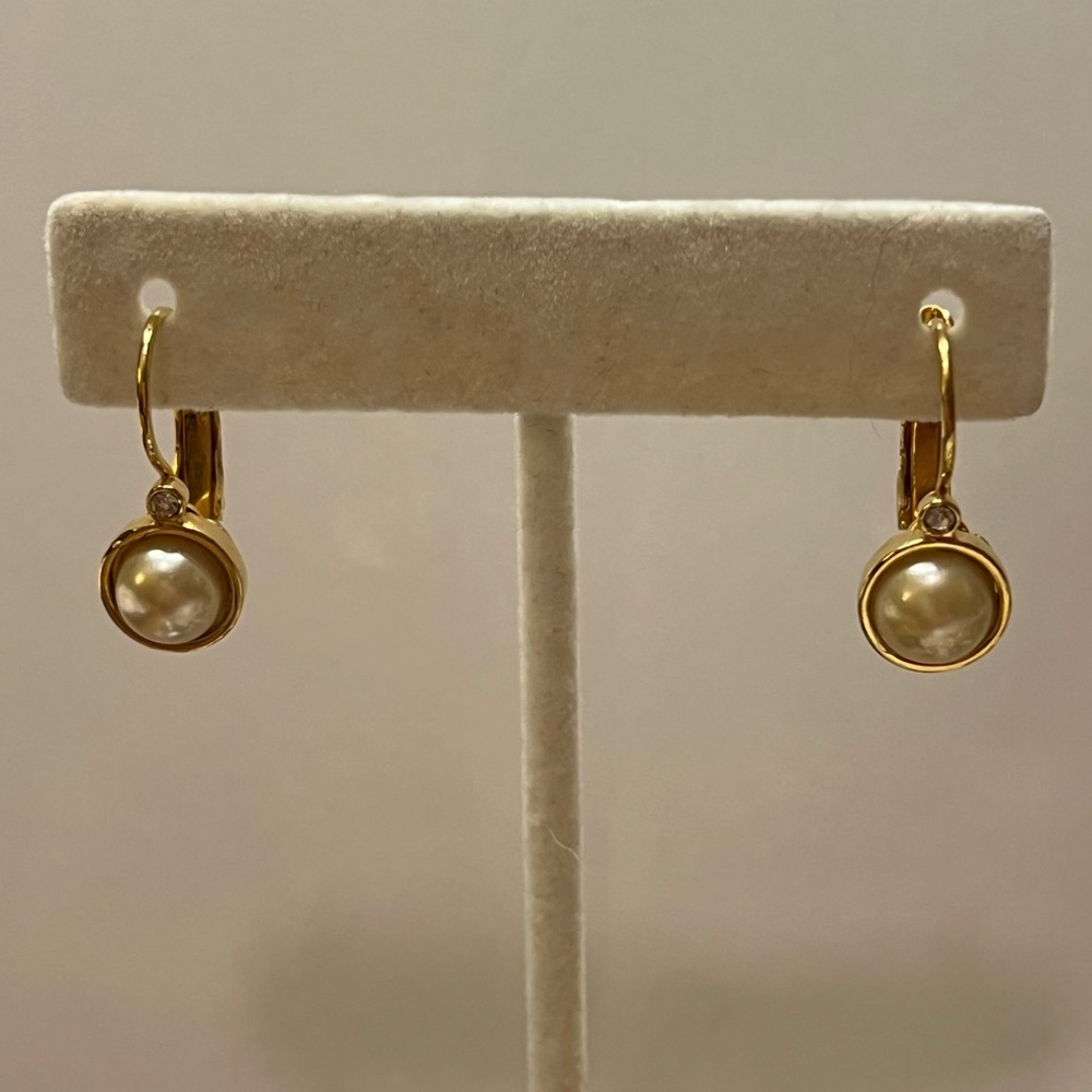 Gold Pearl Drop Earrings with Crystal NWOT
